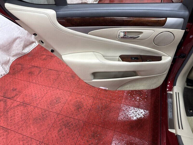 2014 Lexus LS 460