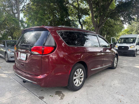 2019 Chrysler Pacifica Touring L