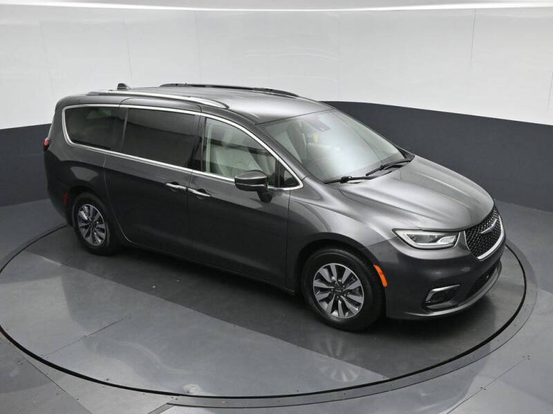 2021 Chrysler Pacifica Hybrid Touring L