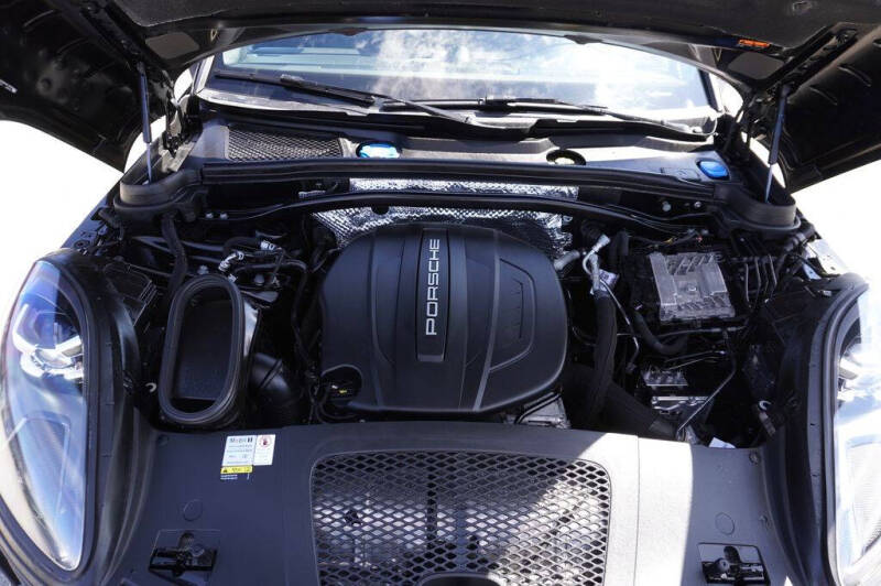 2021 Porsche Macan