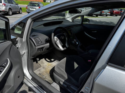 2010 Toyota Prius III