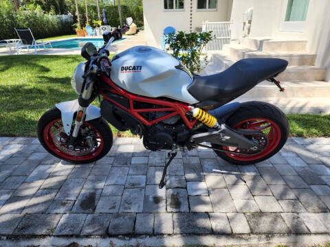2017 Ducati Monster
