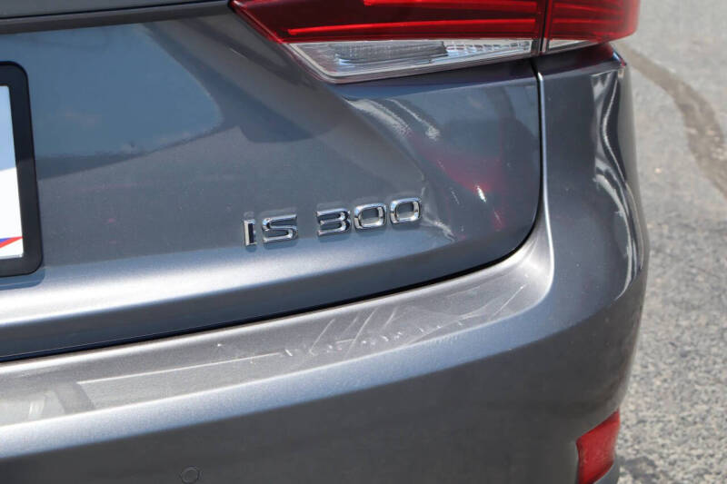 2019 Lexus IS 300