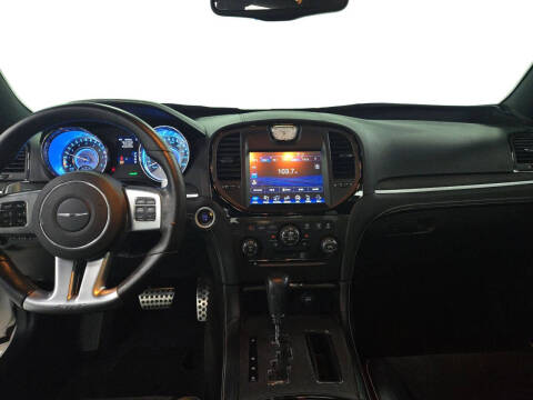 2012 Chrysler 300 SRT8