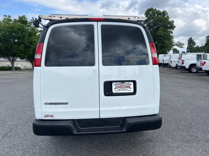 2017 Chevrolet Express 2500