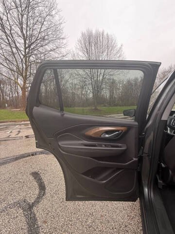 2020 GMC Terrain SLE