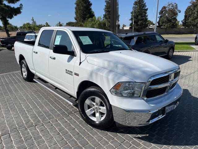 2017 RAM 1500 SLT