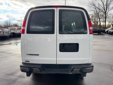 2018 Chevrolet Express 2500