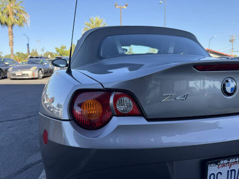 2004 BMW Z4 2.5i