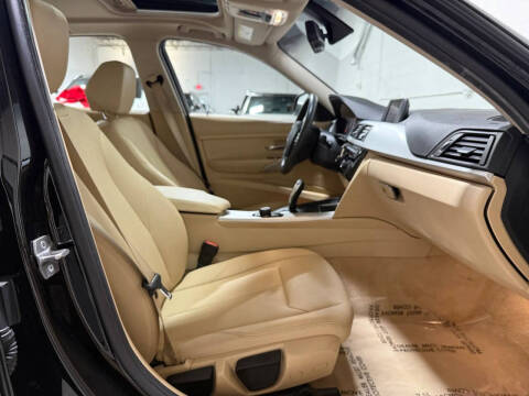 2016 BMW 3 Series 320i