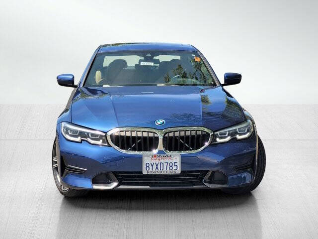 2022 BMW 3 Series 330e