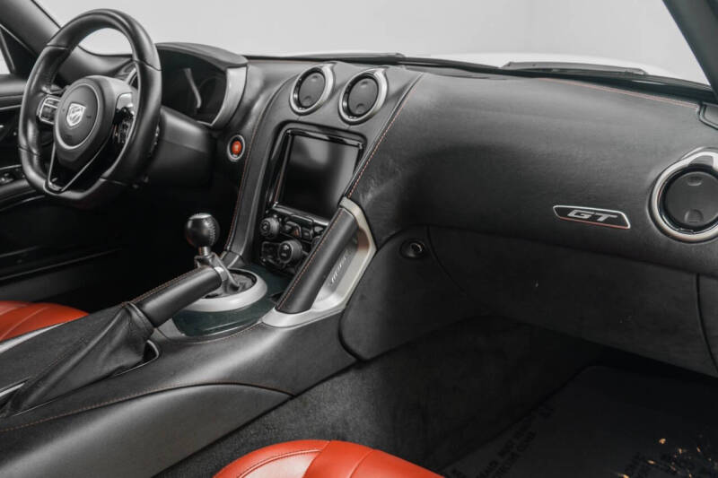 2016 Dodge Viper GTC