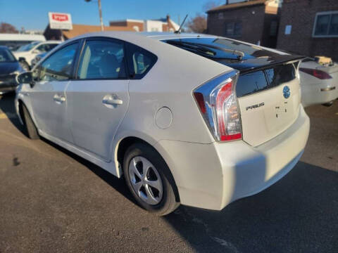 2014 Toyota Prius Five