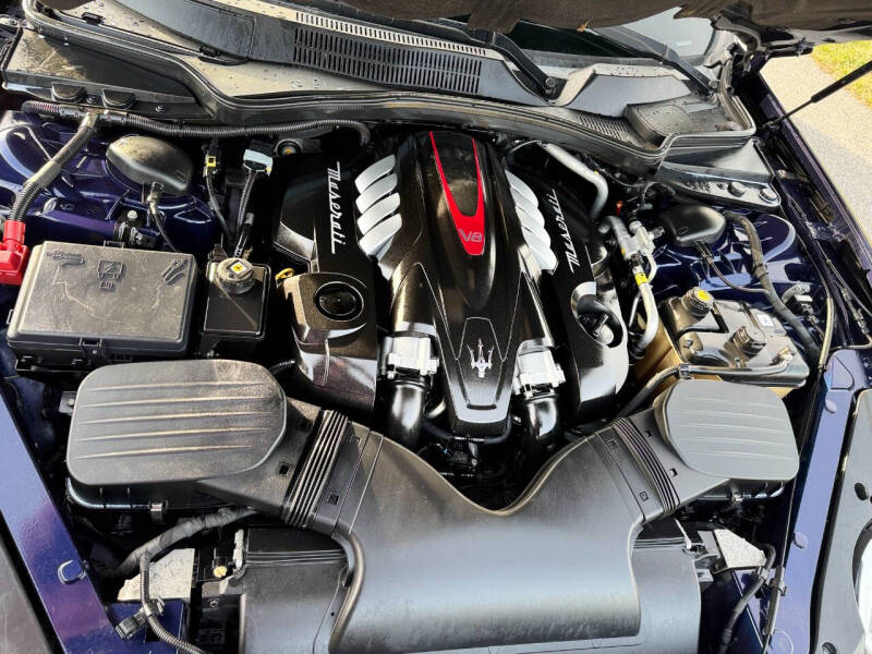 2014 Maserati Quattroporte Sport GT S