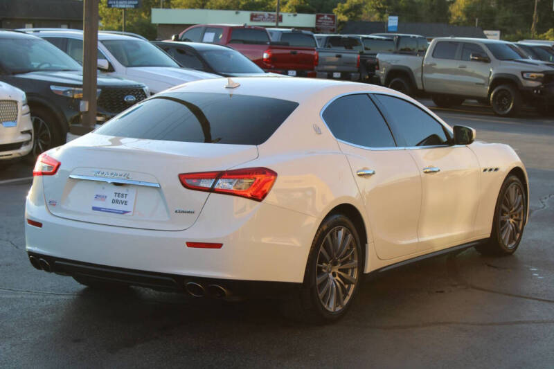 2017 Maserati Ghibli