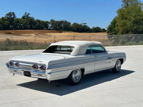 1962 Oldsmobile Starfire