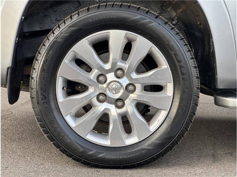 2014 Toyota Sequoia Platinum