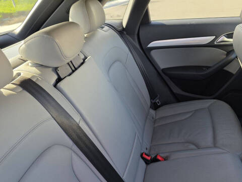 2016 Audi Q3 2.0T quattro Premium Plus