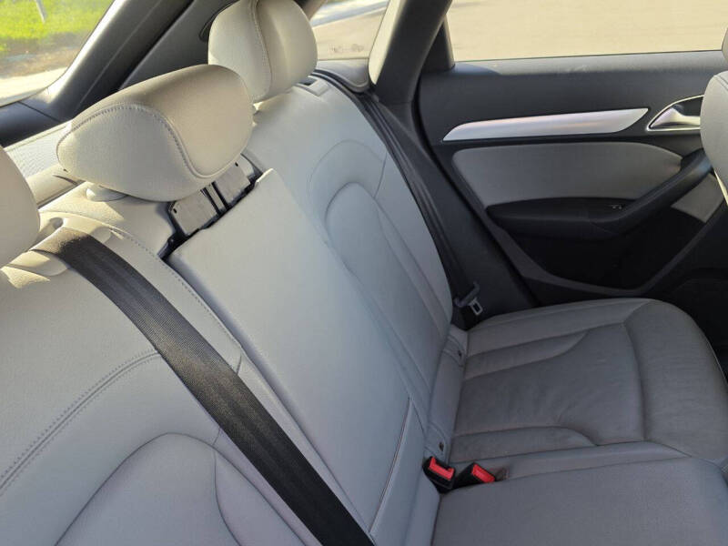 2016 Audi Q3 2.0T quattro Premium Plus