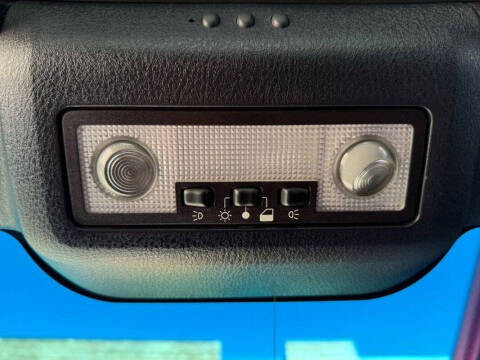 2004 Ford Thunderbird Deluxe