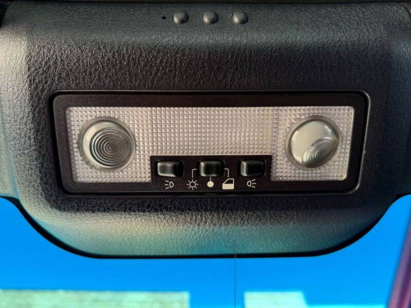 2004 Ford Thunderbird Deluxe