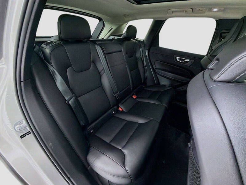 2023 Volvo XC60 B5 Core
