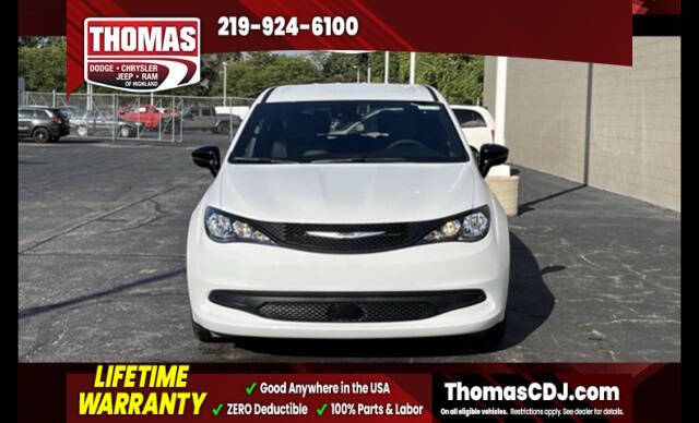 2026 Chrysler Pacifica Select