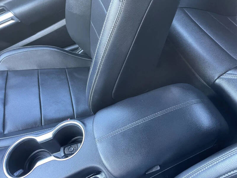 2022 Ford Mustang EcoBoost Premium