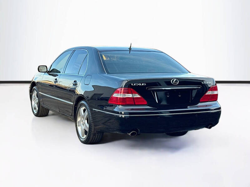 2004 Lexus LS 430