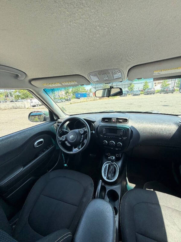 2014 Kia Soul +