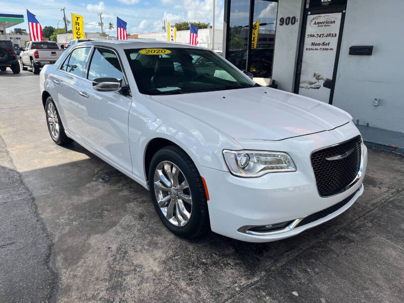 2020 Chrysler 300 Limited's photo