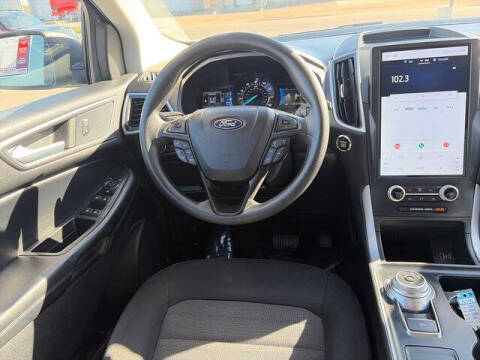 2022 Ford Edge SE