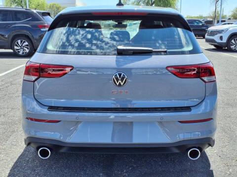 2025 Volkswagen Golf GTI SE