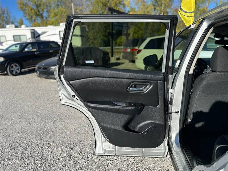 2024 Nissan Rogue SV