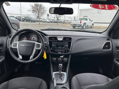 2014 Chrysler 200 Touring