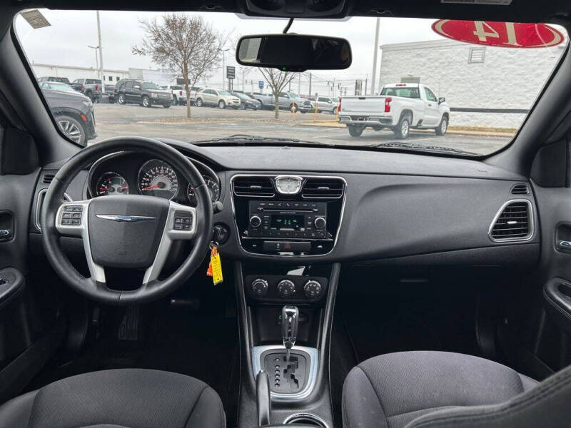 2014 Chrysler 200 Touring