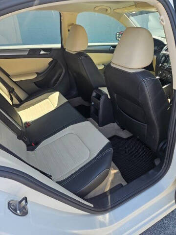 2012 Volkswagen Jetta SEL Premium