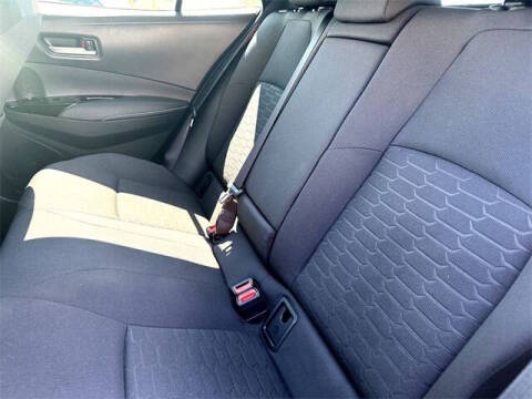 2025 Toyota Corolla Hatchback SE