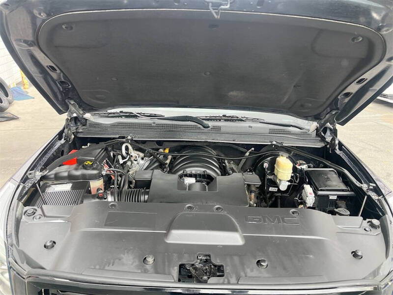 2020 GMC Yukon XL SLT