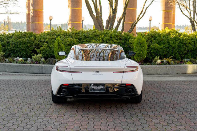 2019 Aston Martin DB11 35