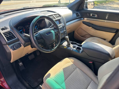 2017 Ford Explorer