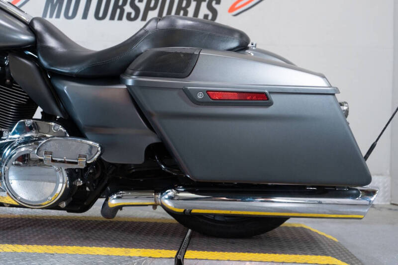 2017 Harley-Davidson Street Glide Special