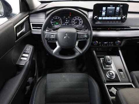 2024 Mitsubishi Outlander