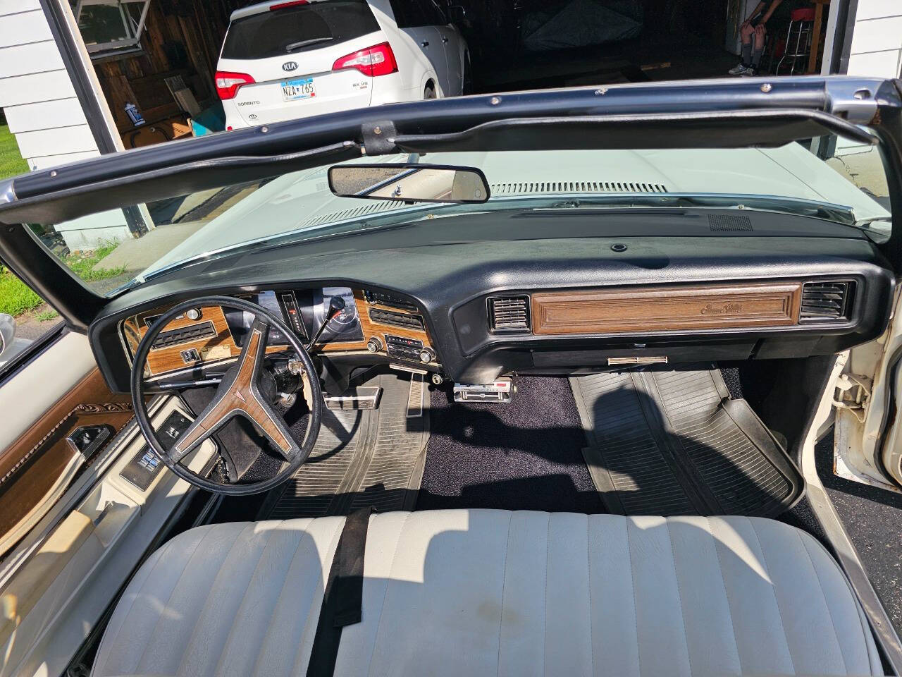 1973 Pontiac Grand Ville 105