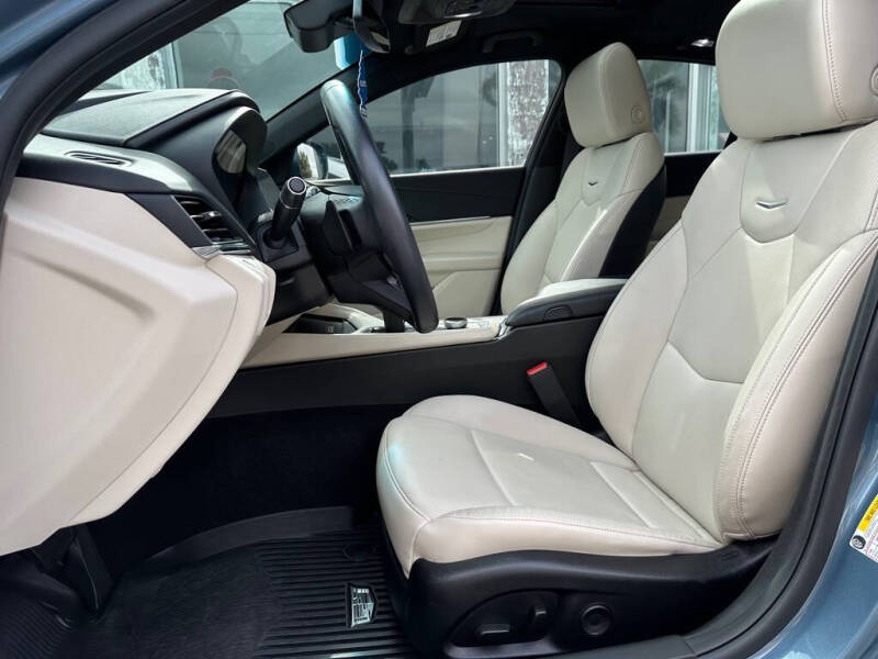 2024 Cadillac CT4 Premium Luxury