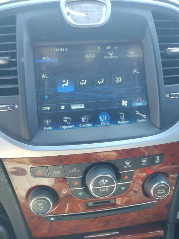 2012 Chrysler 300