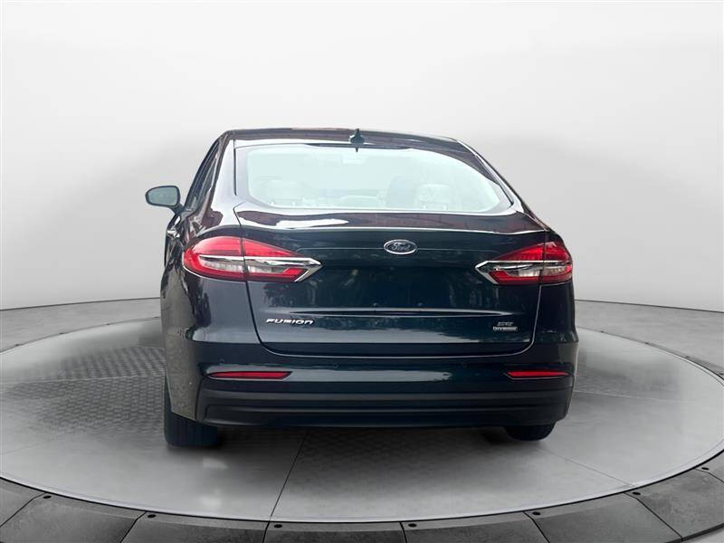 2020 Ford Fusion Hybrid SE