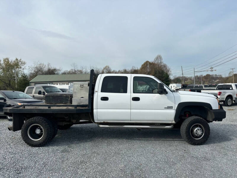 2006 Chevrolet Silverado 3500 for sale at Twin D Auto Sales in Johnson City TN