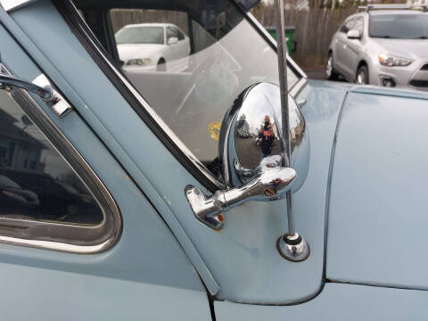 1951 Ford Deluxe