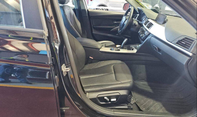 2016 BMW 3 Series 320i xDrive